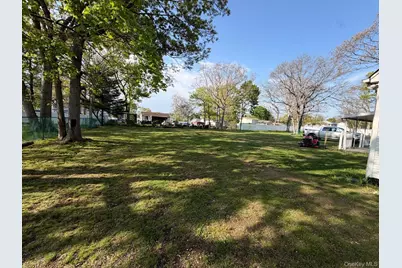 41 Fig Street, Central Islip, NY 11722 - Photo 5