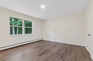 22 Red Maple Rd, Ridge, NY 11961 - Photo 21