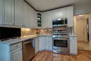 242-07 83rd Ave, Bellerose, NY 11426 - Photo 13
