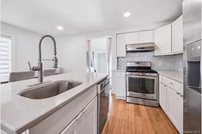 89 Harbor Road, Port Washington, NY 11050 - Photo 9