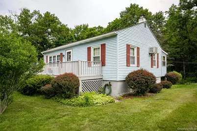 45 Holt Road, Hyde Park, NY 12538 - Photo 3