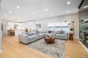 23 Faith Ln, Westbury, NY 11590 - Photo 5