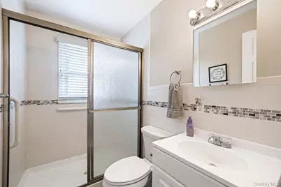 112 Franklin Place, Massapequa, NY 11758 - Photo 23