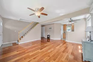 112 Franklin Pl, Massapequa, NY 11758 - Photo 11