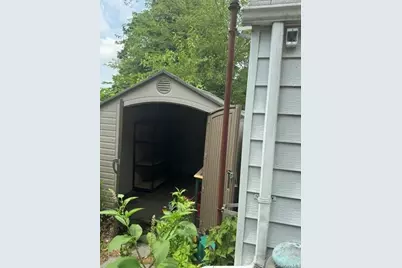 852 Henry Street, Uniondale, NY 11553 - Photo 29