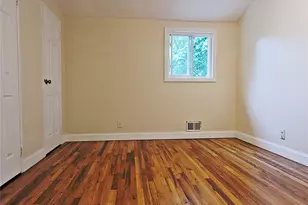 114 Berkeley Ave, Selden, NY 11784 - Photo 17
