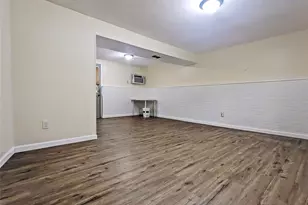 114 Berkeley Ave, Selden, NY 11784 - Photo 21