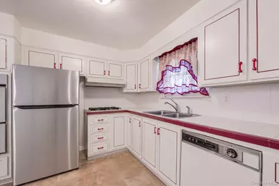 919 E 99th Street, Brooklyn, NY 11236 - Photo 17