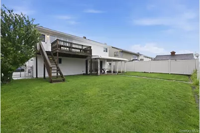48 E 1st Street, Freeport, NY 11520 - Photo 31