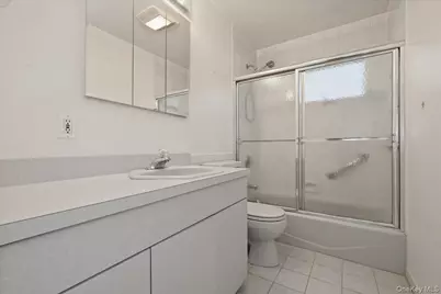 48 E 1st Street, Freeport, NY 11520 - Photo 11