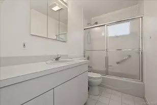 48 E 1st St, Freeport, NY 11520 - Photo 11