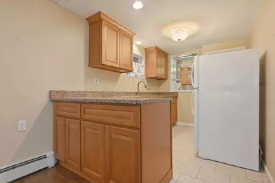 48 E 1st Street, Freeport, NY 11520 - Photo 21
