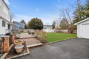 17 Doxey Dr, Glen Cove, NY 11542 - Photo 17