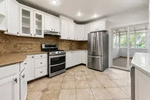 85-40A 79th St, Woodhaven, NY 11421 - Photo 9