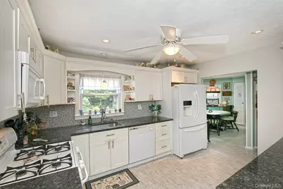 11 Bonnybill Drive, Centereach, NY 11720 - Photo 13