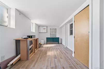 1090 Midland Avenue, Bronxville, NY 10708 - Photo 19
