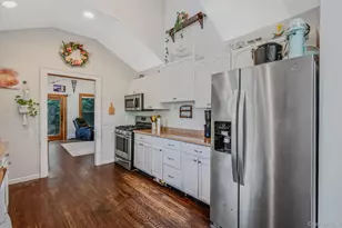 1096 Manor Ln, Bay Shore, NY 11706 - Photo 31