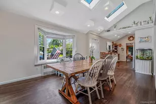 1096 Manor Ln, Bay Shore, NY 11706 - Photo 27