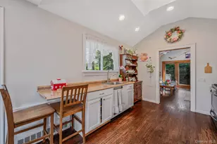 1096 Manor Ln, Bay Shore, NY 11706 - Photo 33