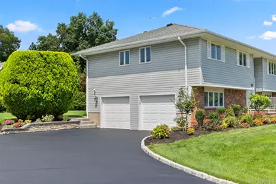 36 Fairway Drive, Old Bethpage, NY 11804 - Photo 23
