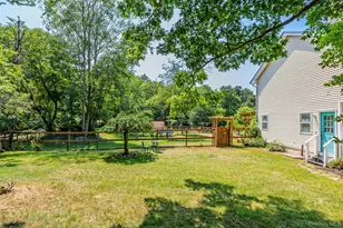 22 Bellhaven Rd, Bellport, NY 11713 - Photo 39