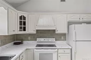 22 Bellhaven Rd, Bellport, NY 11713 - Photo 15