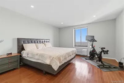 100 W Broadway #6C, Long Beach, NY 11561 - Photo 9