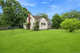 2 Seminole Dr, Bay Shore, NY 11706 - Photo 29