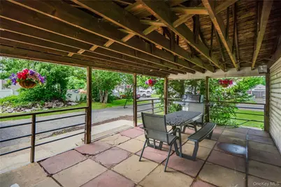 2 Seminole Drive, Bay Shore, NY 11706 - Photo 3