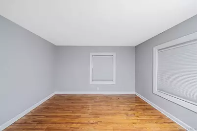 208 Avenue C, Ronkonkoma, NY 11779 - Photo 11