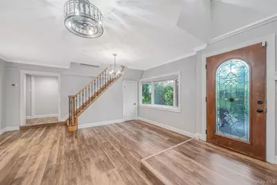 208 Avenue C, Ronkonkoma, NY 11779 - Photo 5