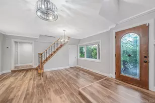 208 Avenue C, Ronkonkoma, NY 11779 - Photo 5