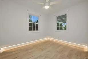 89 W 4th St, Ronkonkoma, NY 11779 - Photo 13