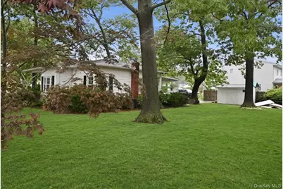 89 W 4th Street, Ronkonkoma, NY 11779 - Photo 15
