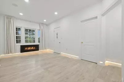 89 W 4th Street, Ronkonkoma, NY 11779 - Photo 3