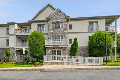 30 N De Baun Avenue #203, Suffern, NY 10901 - Photo 3