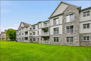 30 N De Baun Ave, Suffern, NY 10901 - Photo 23