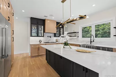 28 Choir Lane, Westbury, NY 11590 - Photo 13