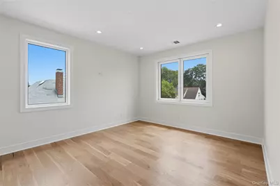 28 Choir Lane, Westbury, NY 11590 - Photo 31