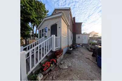 13734 167th Street, Jamaica, NY 11434 - Photo 3