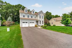 57 E Van Buren Way, Hopewell Junction, NY 12533 - Photo 3