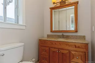 18 Linden St, Selden, NY 11784 - Photo 31