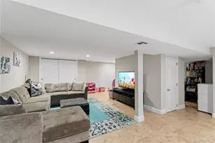17 Woodwaye Rd, Plainview, NY 11803 - Photo 37