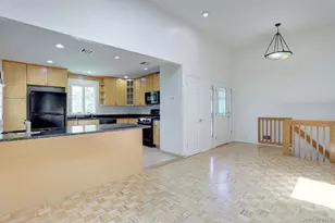 9 Charlotte Dr, Spring Valley, NY 10977 - Photo 7