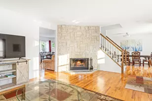 370 S Country Rd, Brookhaven, NY 11719 - Photo 3