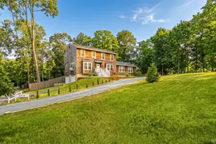 370 S Country Rd, Brookhaven, NY 11719 - Photo 35