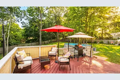 370 S Country Road, Brookhaven, NY 11719 - Photo 29