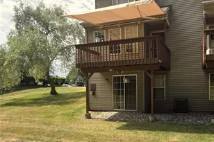 255 Crestwood Ct, Fishkill, NY 12524 - Photo 5