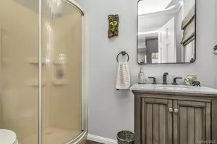 23 Emily Dr, Ronkonkoma, NY 11779 - Photo 15