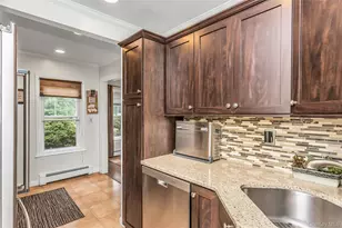23 Emily Dr, Ronkonkoma, NY 11779 - Photo 13